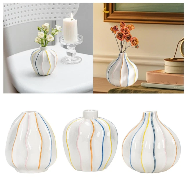 Vase Décoratif En Céramique Blanche Avec Perroquet Multicolore En Relief - Occasion, Déco Vintage Française