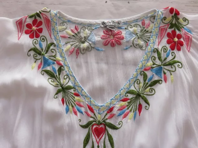 Baik Baik Honolulu Embroidered White Tunic Top Bat Wing Sleeves Boho Blouse M/L