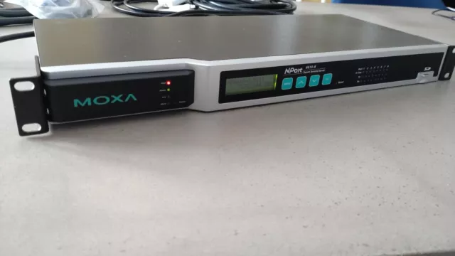 Serveur de ports sécurisés Moxa NPort 6610-8