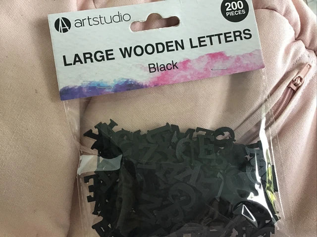 GROSSE HOLZBUCHSTABEN IN SCHWARZ X 200 PEICE neue Linie auch in weiß gelistet von Ar