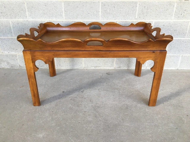 Ej Victor Chippendale Style Butler Table - Coffee Table Ej Victor Chippendale Style Butler Table - Coffee Table