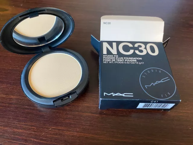 MAC NC30 Studio Fix - Powder Plus Foundation