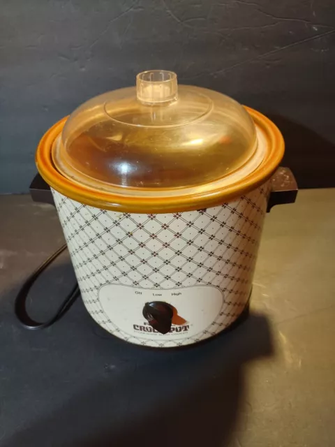 https://www.picclickimg.com/2pMAAOSwRgpiuntF/Vintage-Rival-Crock-Pot-Stoneware-Slow-Cooker.webp