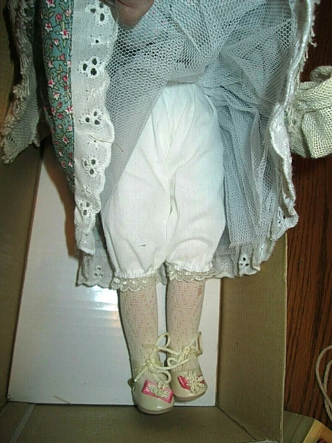 Heritage Signature Collection "Kaylee" porcelain doll *NIB 3