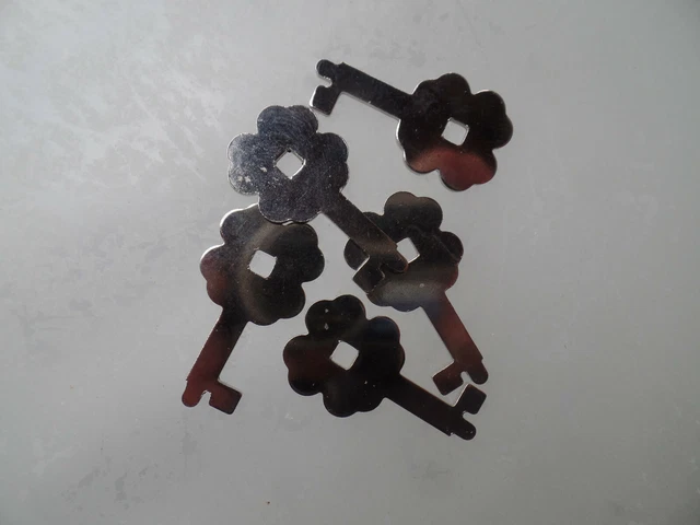Kleeblatt Ersatzschlüssel Spardose Spendendose Glücksklee Glücksbringer 2 Stück Kleeblatt Ersatzschlüssel Spardose Spendendose Glücksklee Glücksbringer 2 Stück