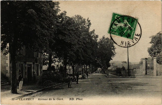CPA CLAMECY - Avenue de la Gare (518041)