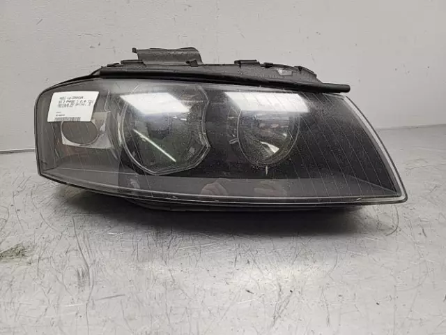 Optique avant principal droit (feux)(phare) AUDI A3 2 8P0941004K