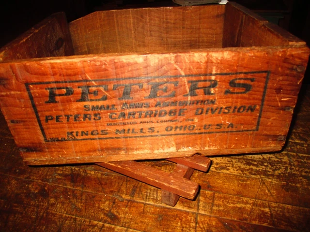 Antique Wood Crate Box Peter's Gun Ammo Hunting Rifle Sports Decoys Advertising
