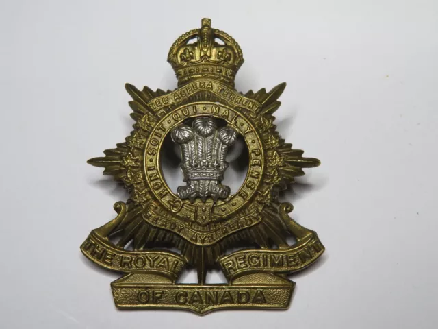 Canada WW2 Cap Badge The Royal Regiment of Canada