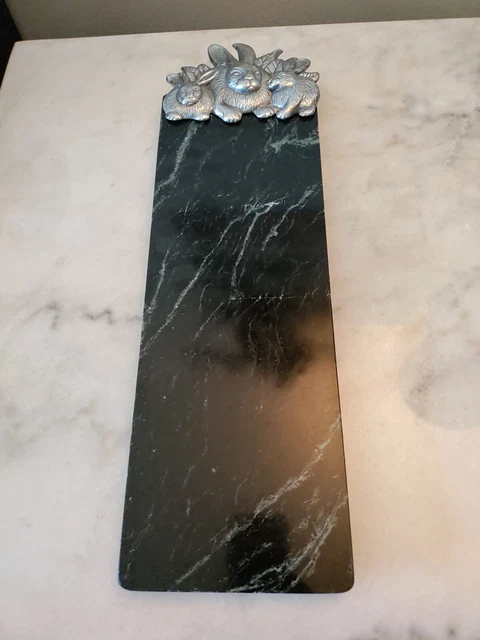 ARTHUR COURT Black Marble 18"Cheese Cutting Board Serving Tray Bunnies Copr 1986