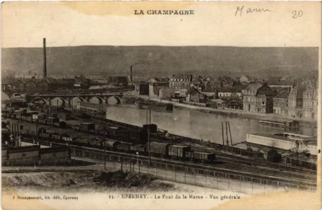 CPA ÉPERNAY-Le Pont de la MARNE Vue générale (491565)