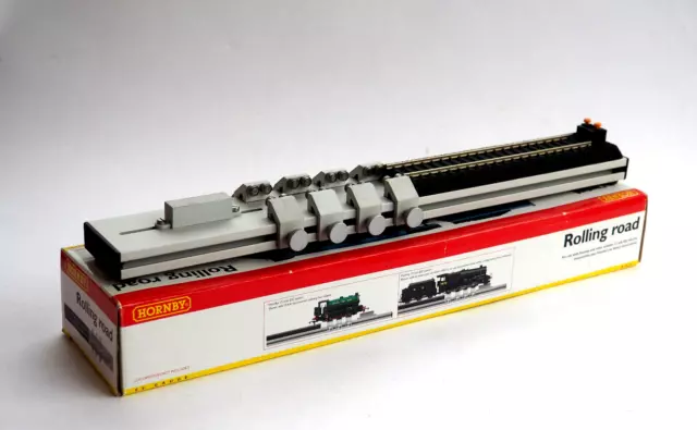 R8211 Rolling Road Hornby OO Gauge.