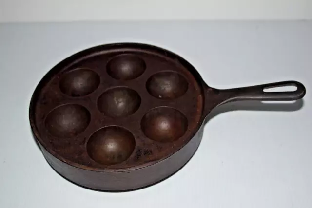 Griswold Cast Iron Ableskever Cookware AebleSkiver Danish Cake Pan/Egg  Poacher/Muffin #962 - Antiques & Collectibles - Grants Pass, Oregon, Facebook Marketplace