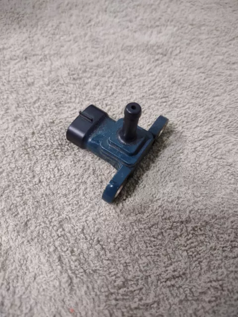 Kubota Boost Pressure Sensor 1j500-59670 ssv65 ssv75 Svl75-2 svl95-2 M110 M126
