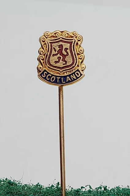 Scotland national football team, soccer club vintage enamel pin badge