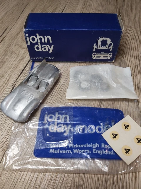 John Day Kit à Monter 1/43 - Delage D8 Saloon 1929