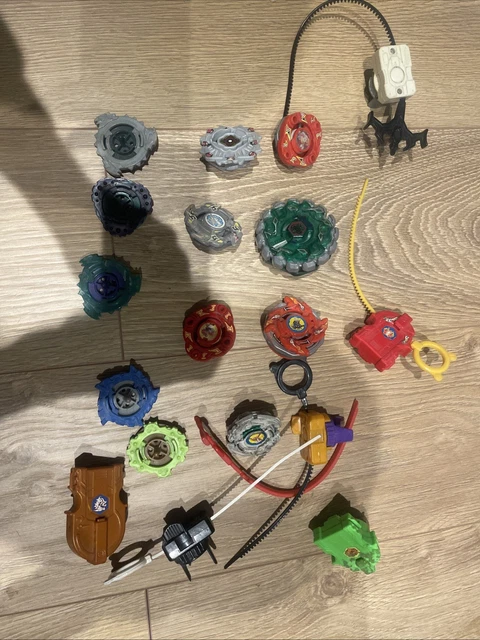 Lot Beyblade Metal Fight – Toupies, Lanceur, Stadium – Occasion Hasbro