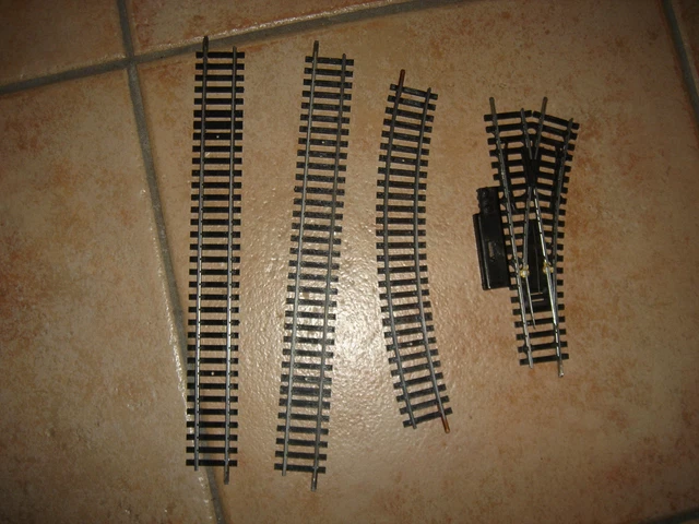 réf 15978 JOUEF UN RAILS DEMI COURBES R 325 RAIL LAITON CODE 100 HO