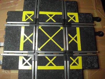 SCX SCALEXTRIC MATERIAL USADO CRUCE PARA PISTAS ANALOGICAS 1/32 SCX 