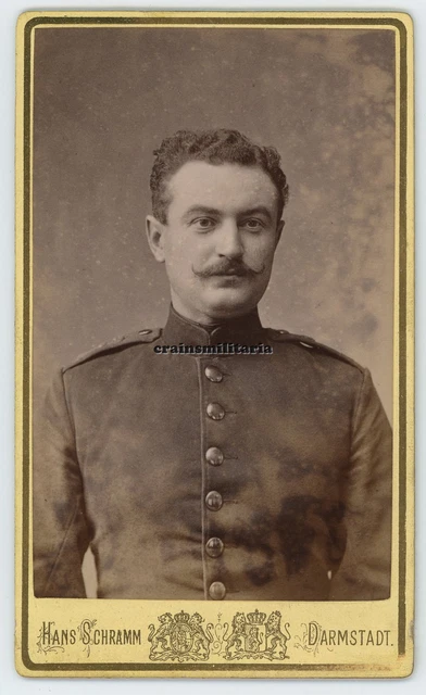 Orig. Foto CdV Portrait Soldat in DARMSTADT - Studio Hans Schlamm