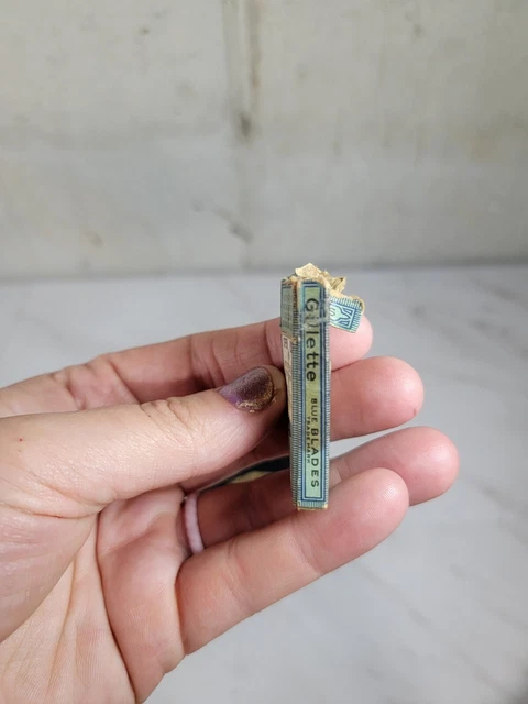 Vintage 1930's Gillette NEW GOODWILL DE Safety Razor  Clean! 10