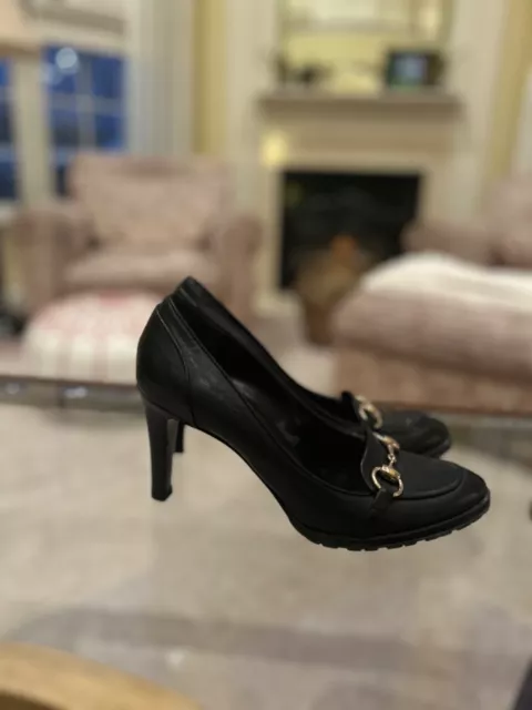 Women’s Black Gucci Horsebit Accent leather Pumps. size 8