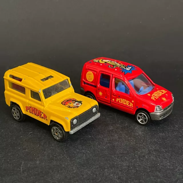Majorette - Duo de voitures miniatures, Cirque Pinder (1/53-1/58)