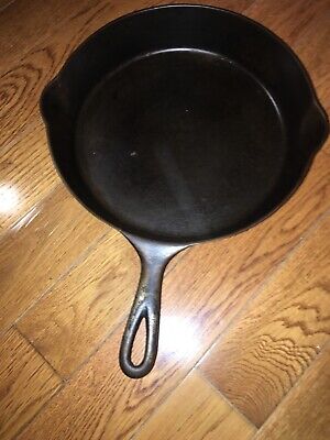 #9 Wagner Cast Iron Skillet W/ Star And Heat Ring