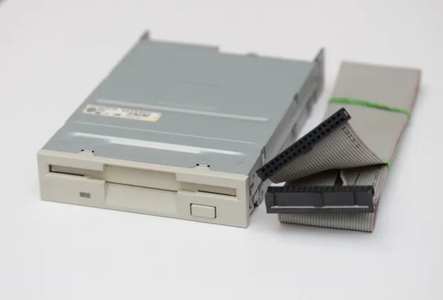 Retro TEAC FD-235HF Internal Floppy Disk Drive FDD 3'5" 1.44Mb Beige 193077B2-91
