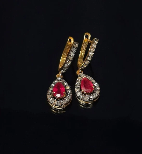 Boucles d'oreilles pendantes rouge-gorge en argent sterling Boucles d'oreilles pendantes rouge-gorge en argent sterling