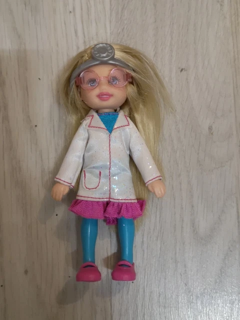 barbie ophtalmologiste