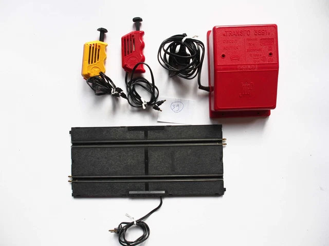 Énorme Lot De circuit voiture électrique jouef • EUR 119,00 Énorme Lot De circuit voiture électrique jouef • EUR 119,00