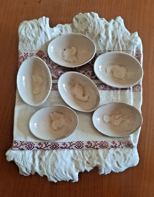 Service à œufs Ancien En Porcelaine Multicolore - Présentoir Inclus - Vintage En Bon état