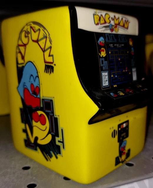 PAC-MAN Arcade Ceramic Coffee Cup Mug 11oz Retro 80's love NEW
