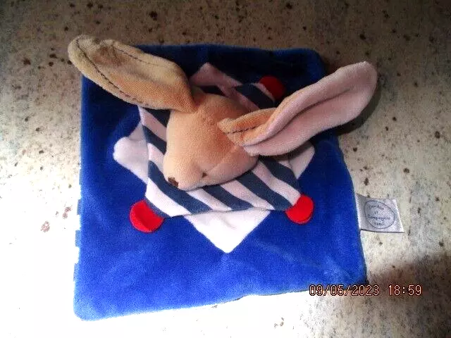 Doudou Peluche Plat Lapin Marin Beige Bleu Blanc Col Rayures Doudou Et Compagnie
