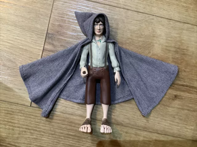 FRODO Lord of the Rings Poseable & Bendable 7.5" inch Figure cape,no Stand/sword