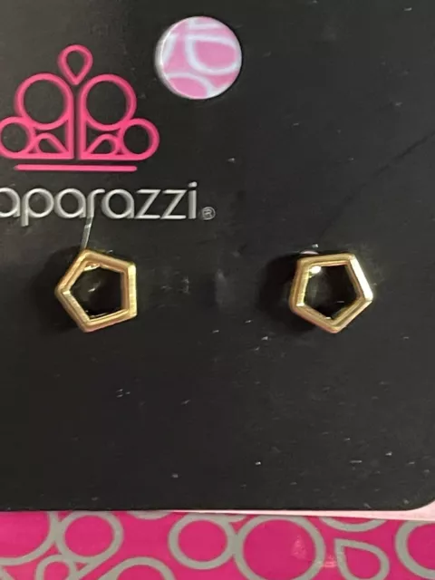 Paparazzi Ladies Girls 🍃 Gold Pentagon  🌴 Post Back  Earrings 🔥 FAN FAV🔥LQQK
