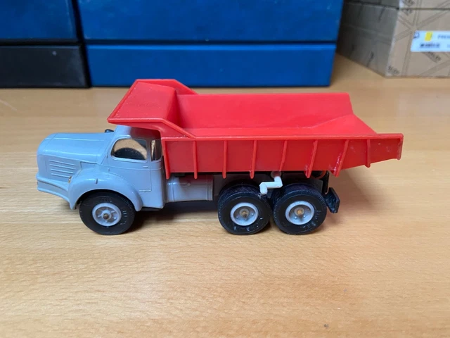 Hachette / Ixo. Collection Berliet E:1/43. GDR 7 W 1948. Réf. 078M