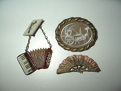 3 Vintage Old Plastic Celluloid Accordian-Fan-Horse Carriage Brooch Pins C Clasp