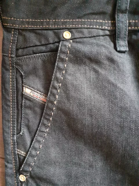 DIESEL REELACK JEANS size 34 waist 28 leg 8 hem Straight cut