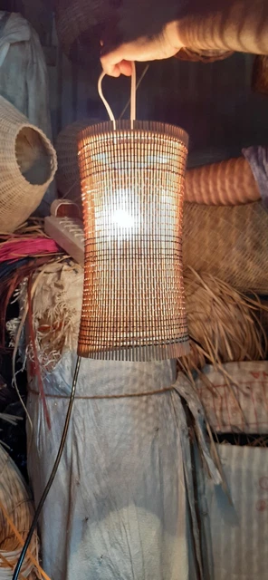 DBD1005A Rattan Hundebett Erhöht - Handgewebt Mit Waschbarem Kissen, Naturfarben