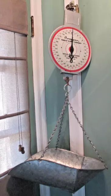 Vintage American Family ScaleCo Chicago  Hanging Antique Retro Farmers Mkt Scale