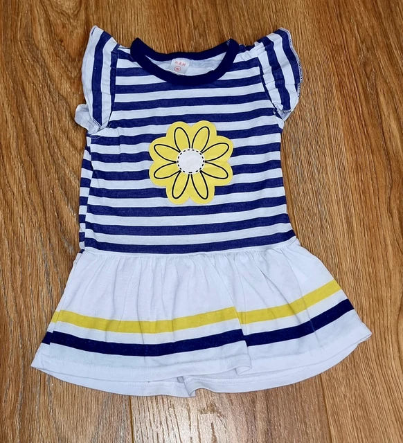 #33 Enorme pacchetto di abiti estivi per bambine età 9-12 mesi pantaloncini con pappe top 6