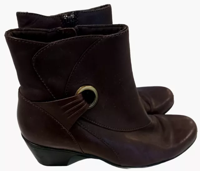 CLARKS Brown Leather Zip Ankle Boots Womens Size 7.5 M Style 66769