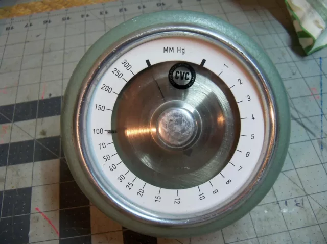 CVC Consolidated Vacuum Corporation Dial Gage MM Hg millimeters mercury Used