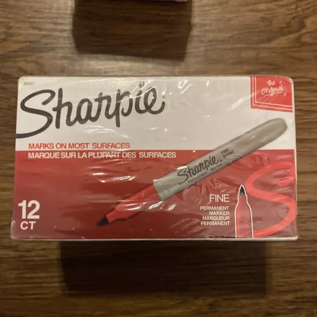 Sharpie 1884739 Permanent Marker Fine Point 36 Pieces - RED