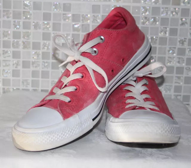 Converse Womens Size EU40/AU9 Low Top All Stars Red White Laces Shoreline