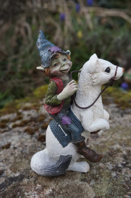 Figurine Troll Portable Avec Cadeaux De Noël - Pixie Elfe Fée - Résine - Merveilles6172
