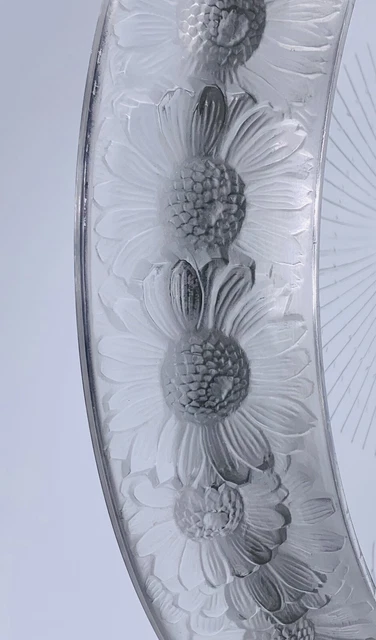 Coupe Verre moulé pressé Modèle MARGUERITE René LALIQUE (ECLATS PIECE DOCUMENT) 3