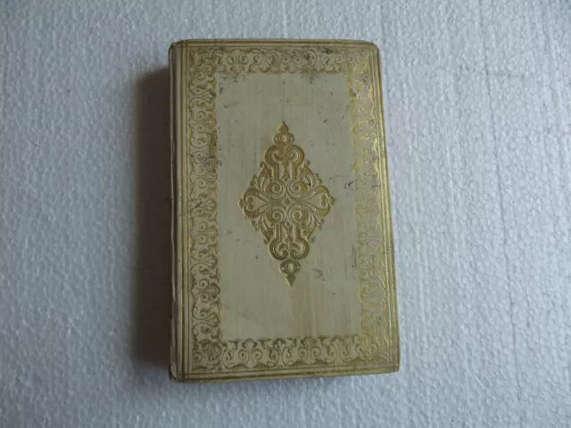 petit livre ancien Almanach dédié aux demoiselles 1826 reliure éditeur gravures